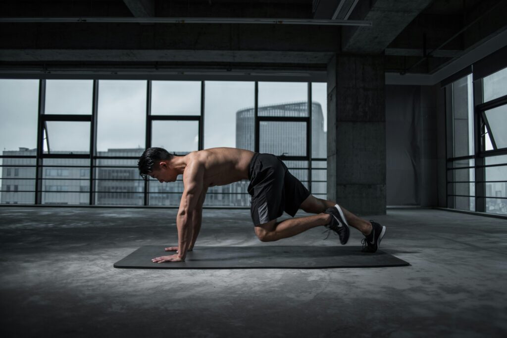 Workout routines for beginners at home – full body exercises, low-impact moves, and easy fitness plans for getting started without a gym.